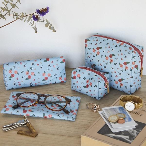 Balvi Mini bolsa cosméticos Bloom azul-27282 Solo queda un día