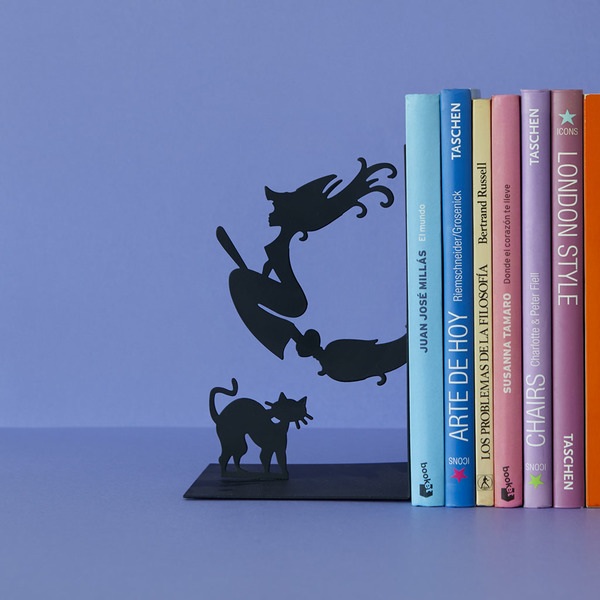 Balvi Balvi sujeta libros Magic Color negro En forma de bruja Metal 17 cm Outlet online