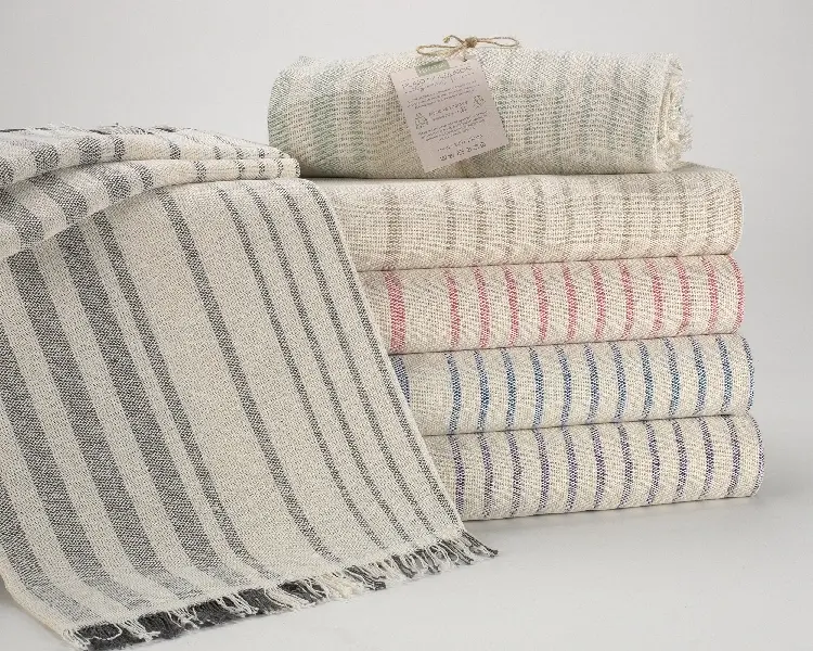 Es tela Fouta Saona