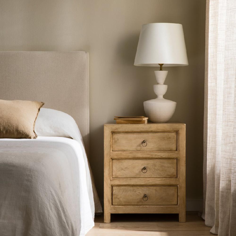 kenay home Mesita de noche natural 3 cajones