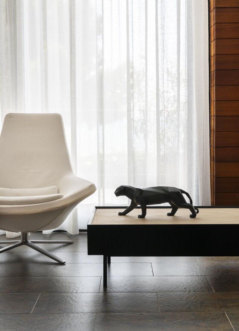 lladro Escultura Pantera. Negro mate Ahorra y exporta