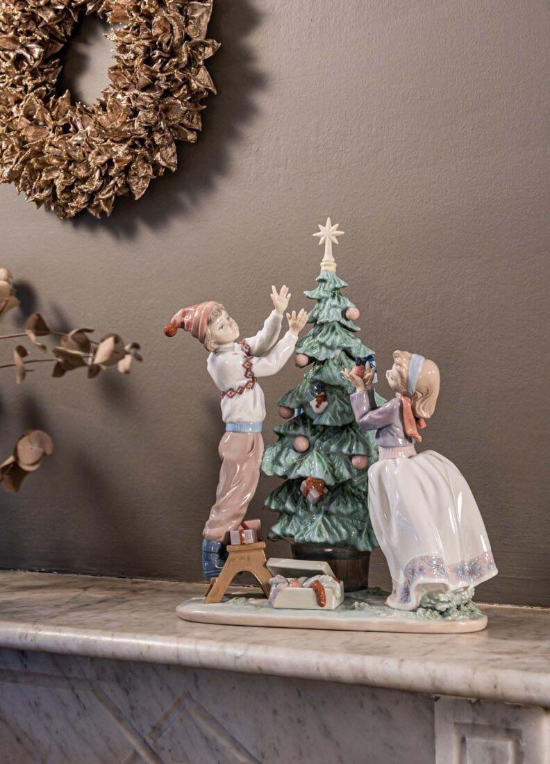 lladro Figura niños Arreglando el árbol de Navidad Devoluciones gratuitas