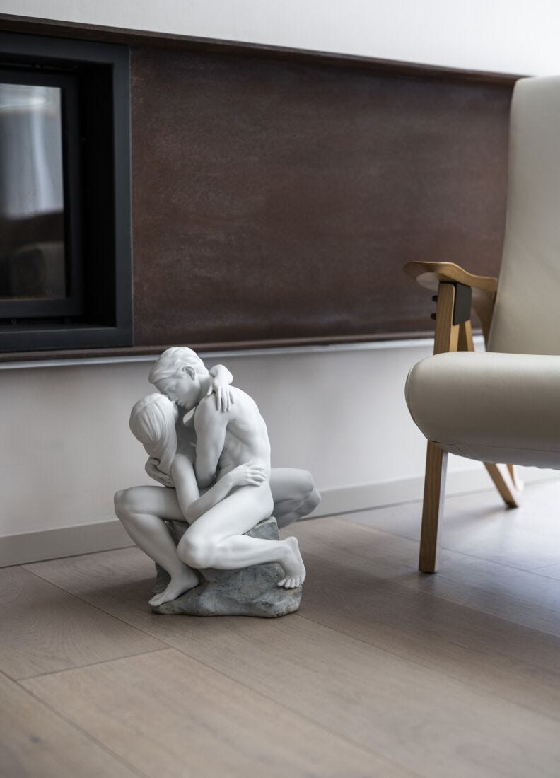 lladro Escultura pareja Beso apasionado Envío internacional gratuito
