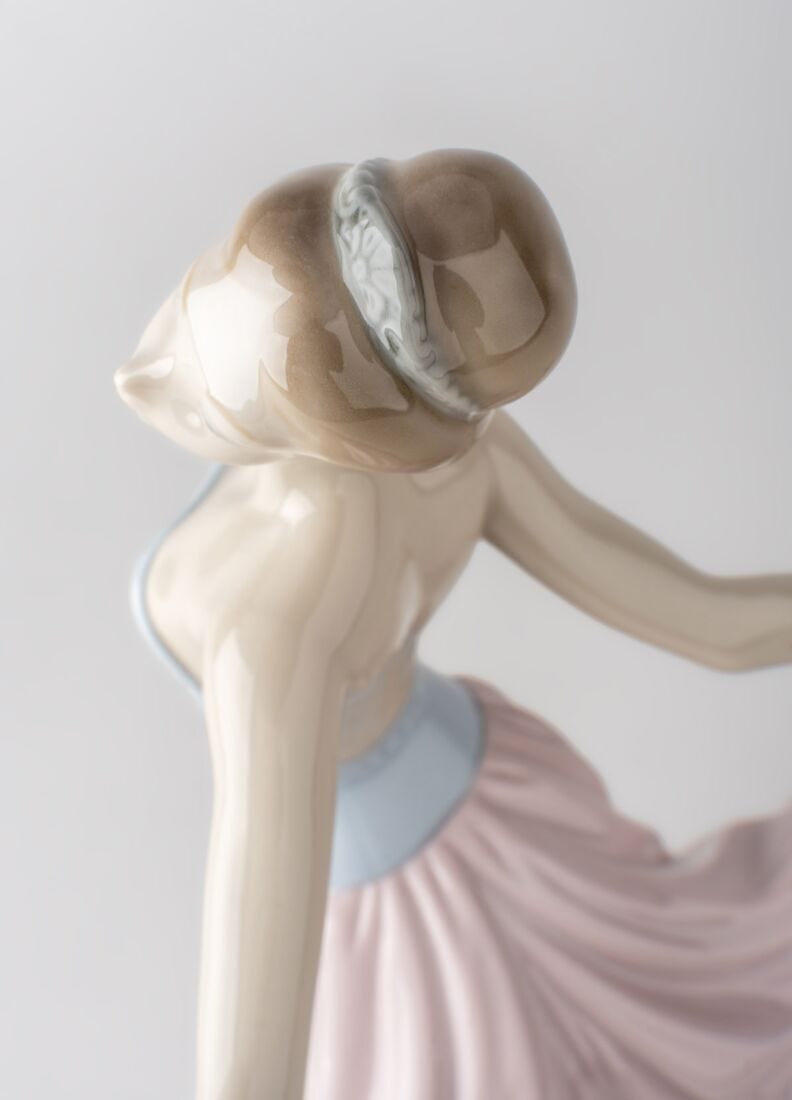 lladro Figura mujer De ensayo Ventas relámpago