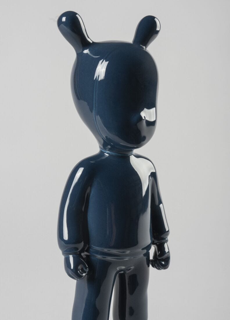 lladro Figura The dark blue Guest. Pequeña Tienda