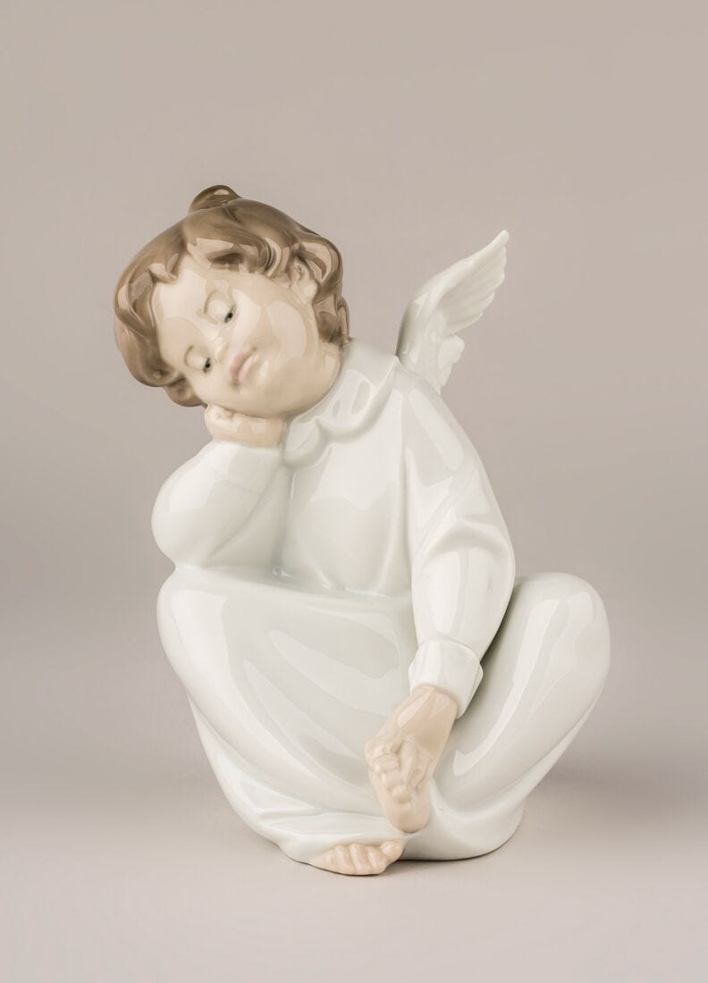 lladro Figura Ángel soñador Venta caliente