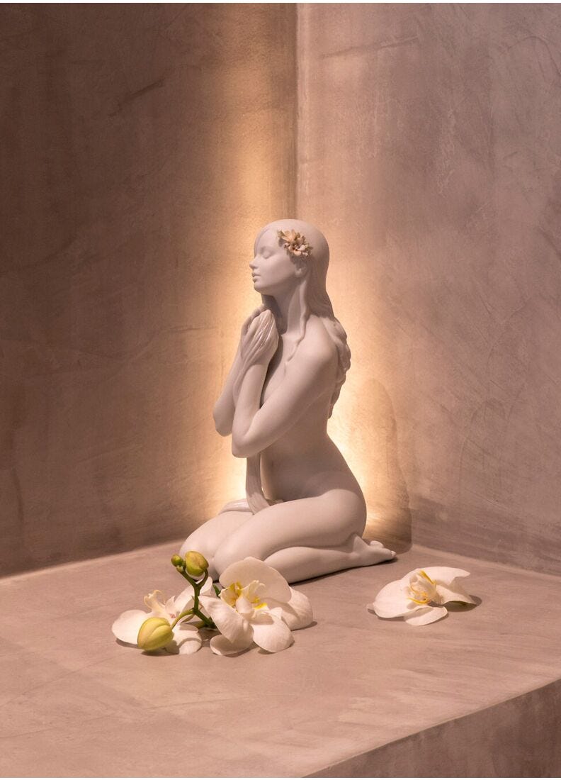 lladro Figura mujer Paz interior Superdescuento