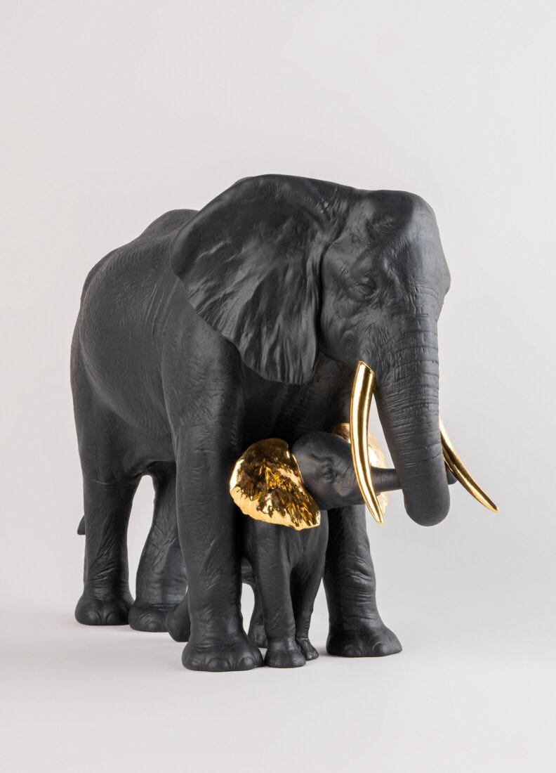 lladro Escultura Mostrando el camino. Negro y dorado. Serie Limitada Ahorra y exporta