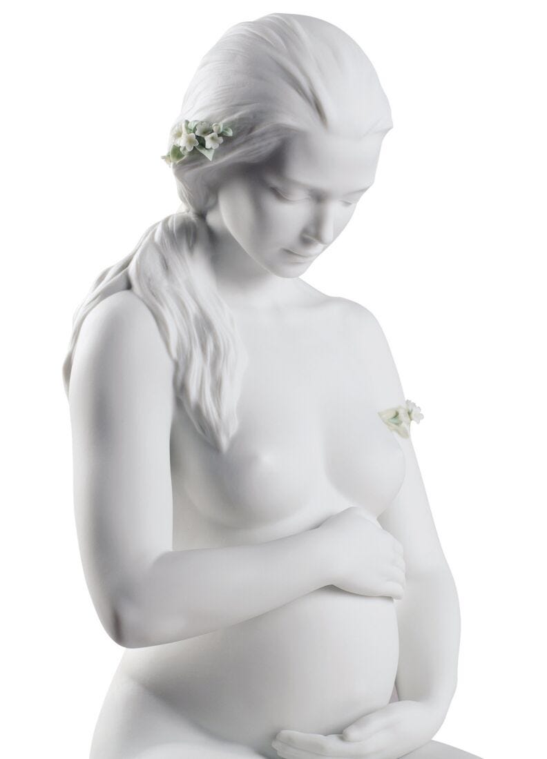 lladro Figura mujer Una nueva vida En oferta