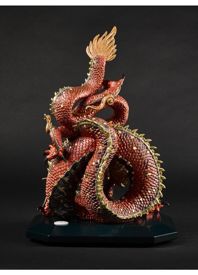 lladro Escultura Dragón protector. Lustre oro y rojo. Serie limitada Grandes ahorros