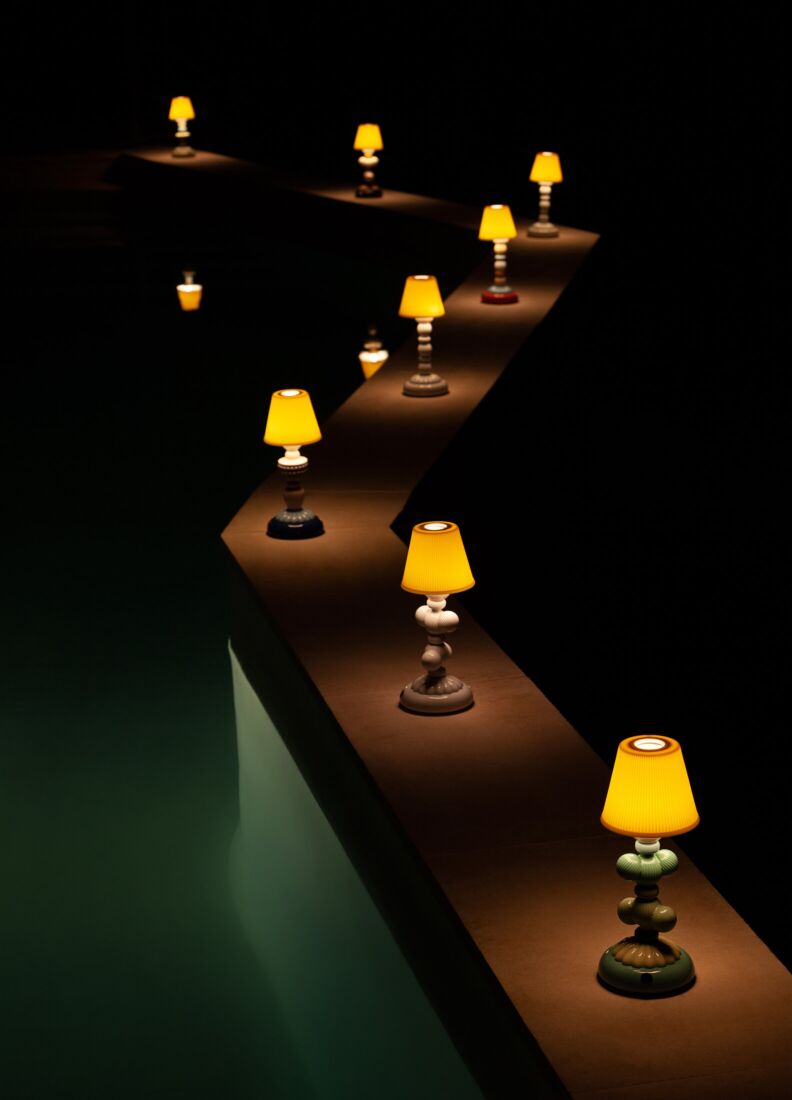 lladro Lámpara de mesa Firefly Cactus. Verde Precio ultrabajo