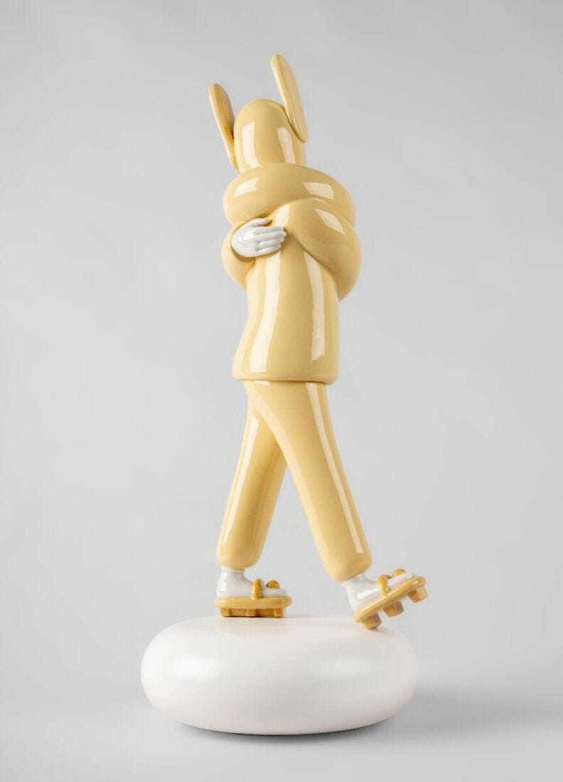 lladro Escultura Embraced (Amarillo) Libre de impuestos