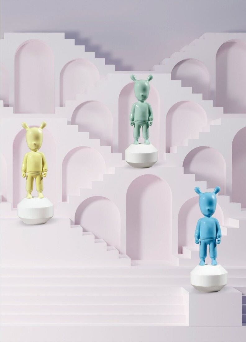 lladro Figura The blue Guest. Pequeña Ahorra y exporta