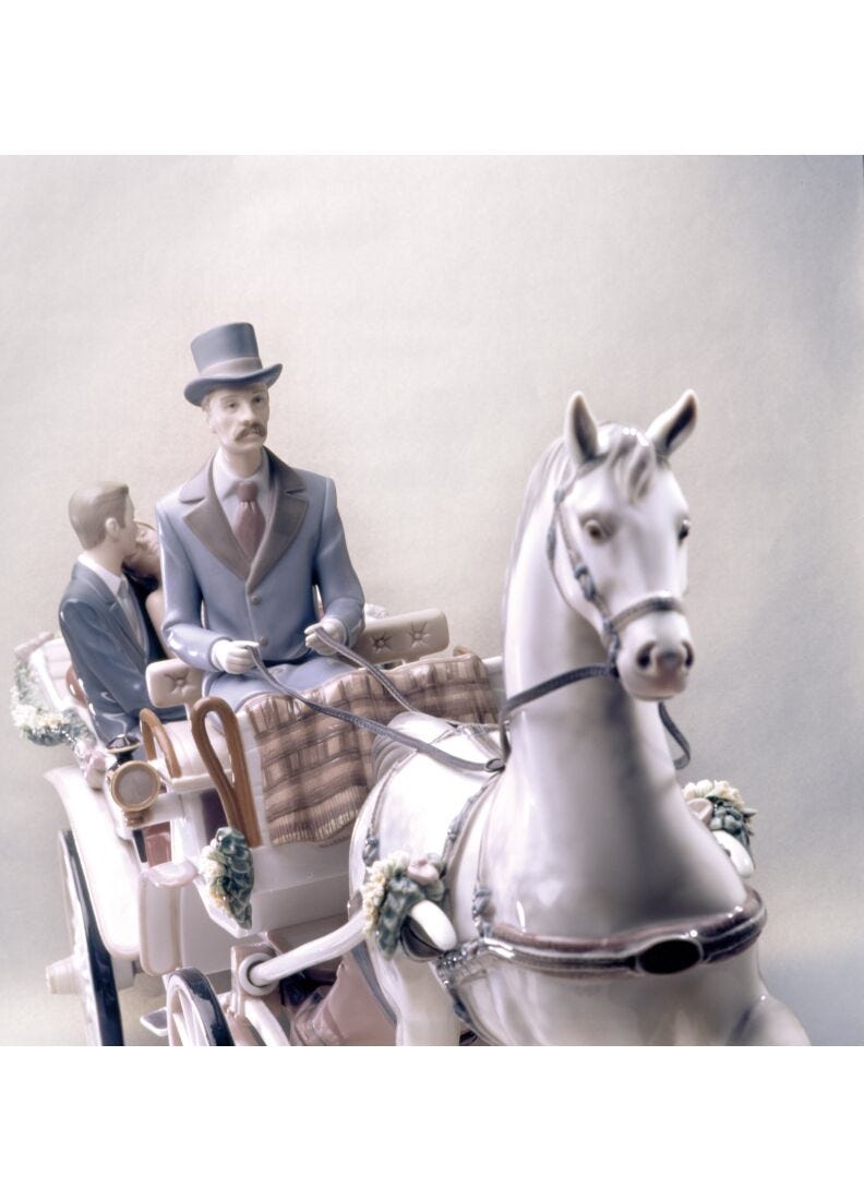 lladro Escultura joven pareja Carruaje de novios. Serie limitada En línea