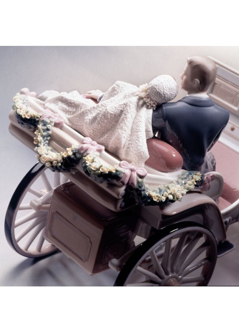 lladro Escultura joven pareja Carruaje de novios. Serie limitada En línea