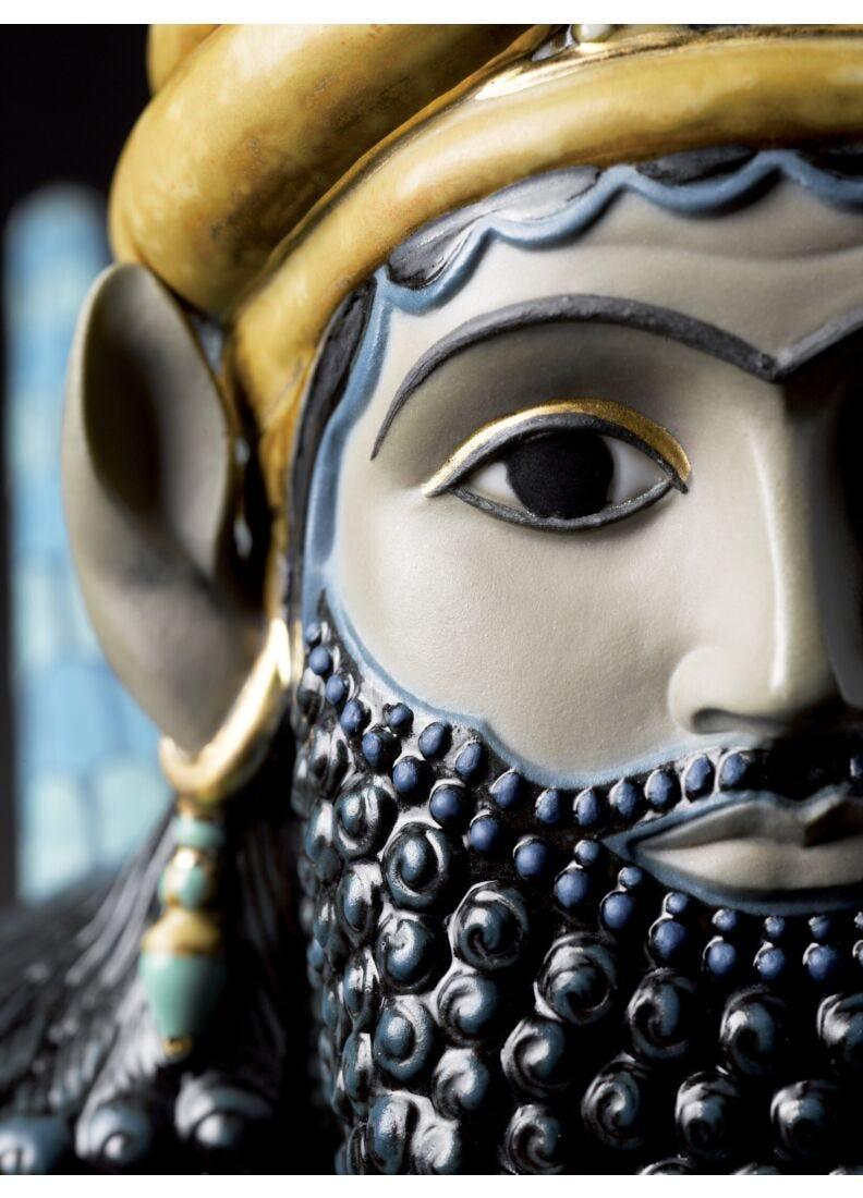 lladro Escultura Lamassu. Serie limitada En oferta