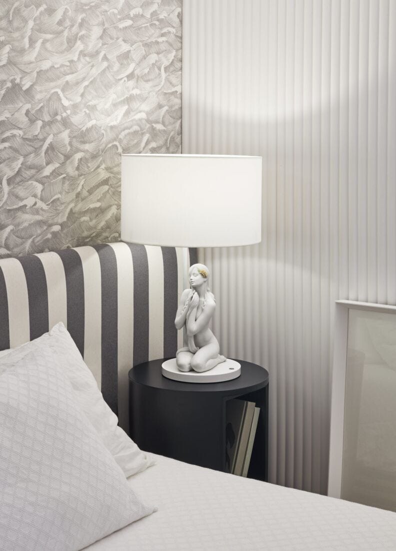 lladro Lámpara de mesa Paz interior (CE) Libre de impuestos