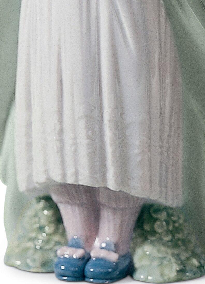 lladro Figura La niña del prado Rebajas