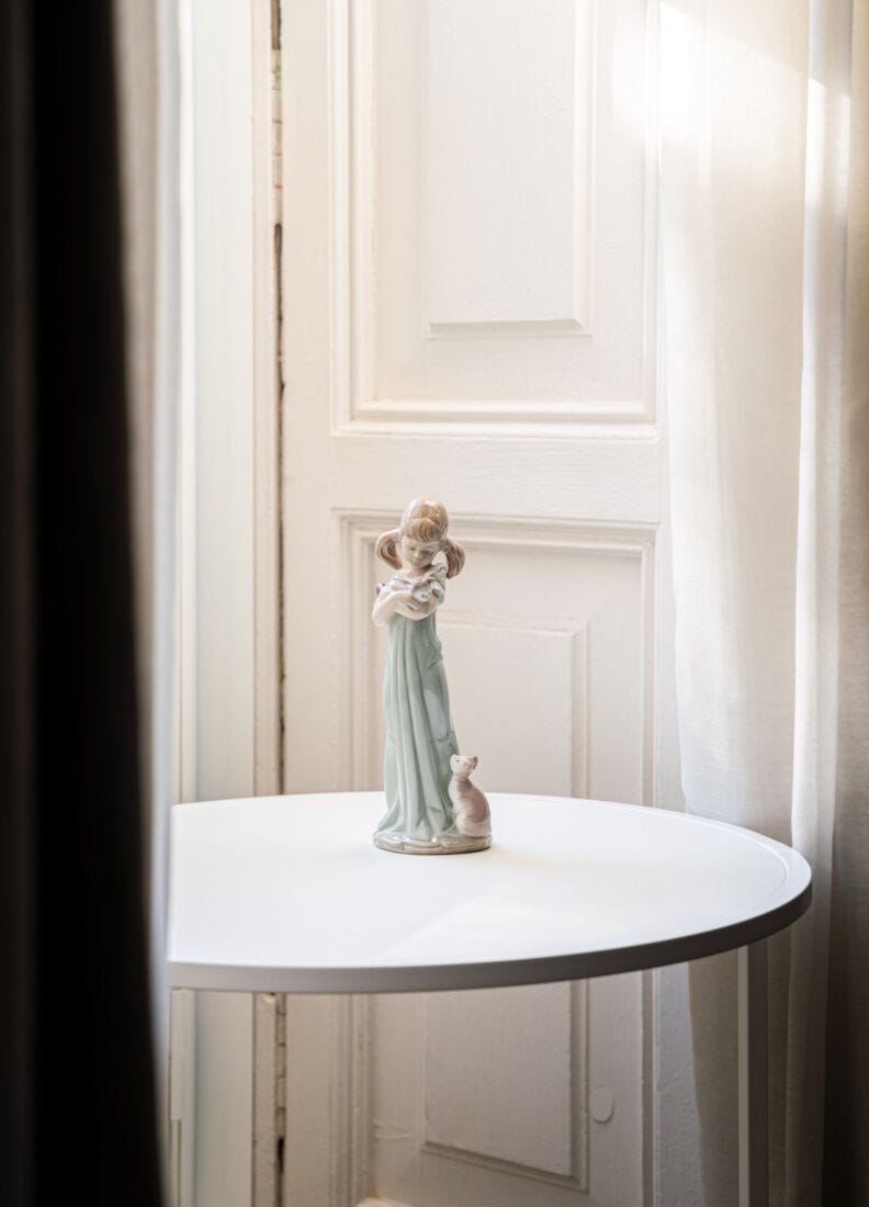 lladro Figura niña Caricias y celos Ofertas