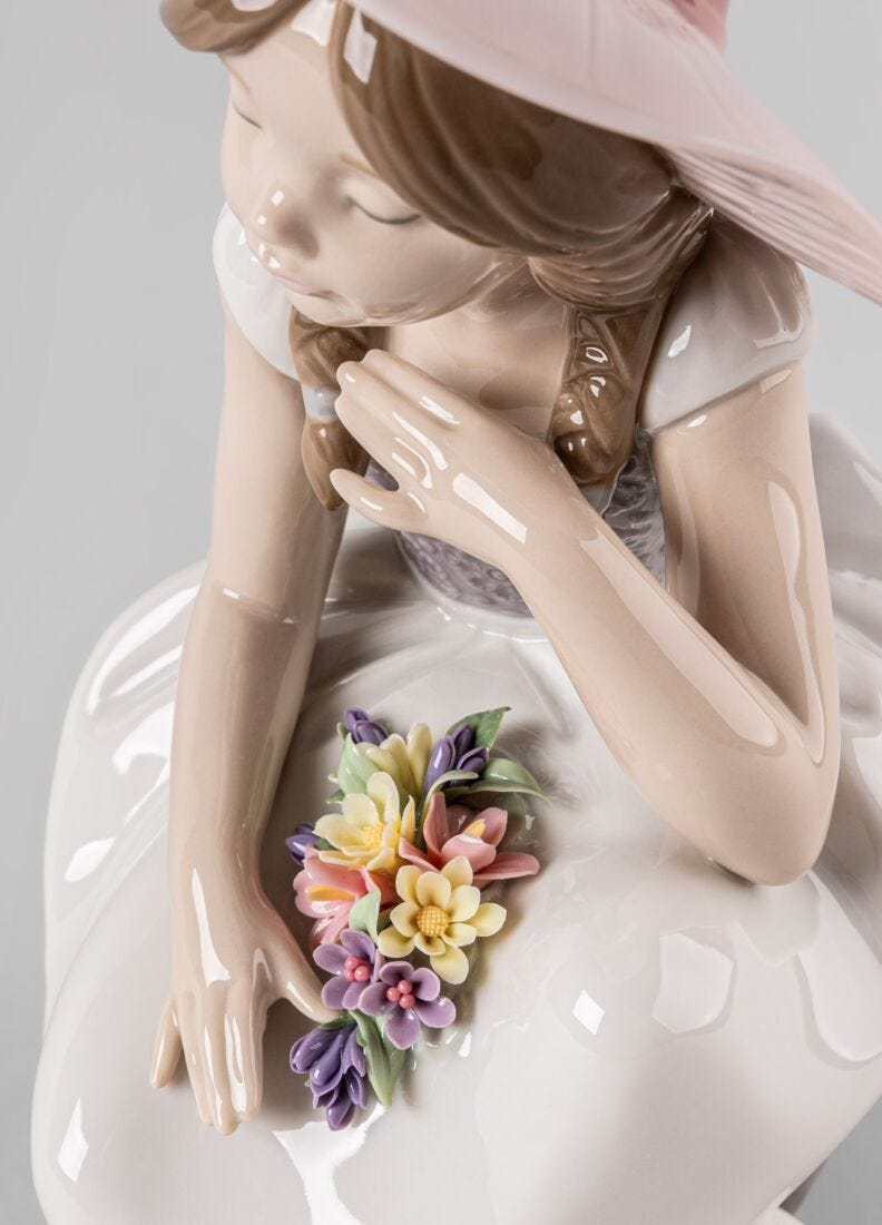 lladro Escultura niña Llegó la primavera Rebajas baratas