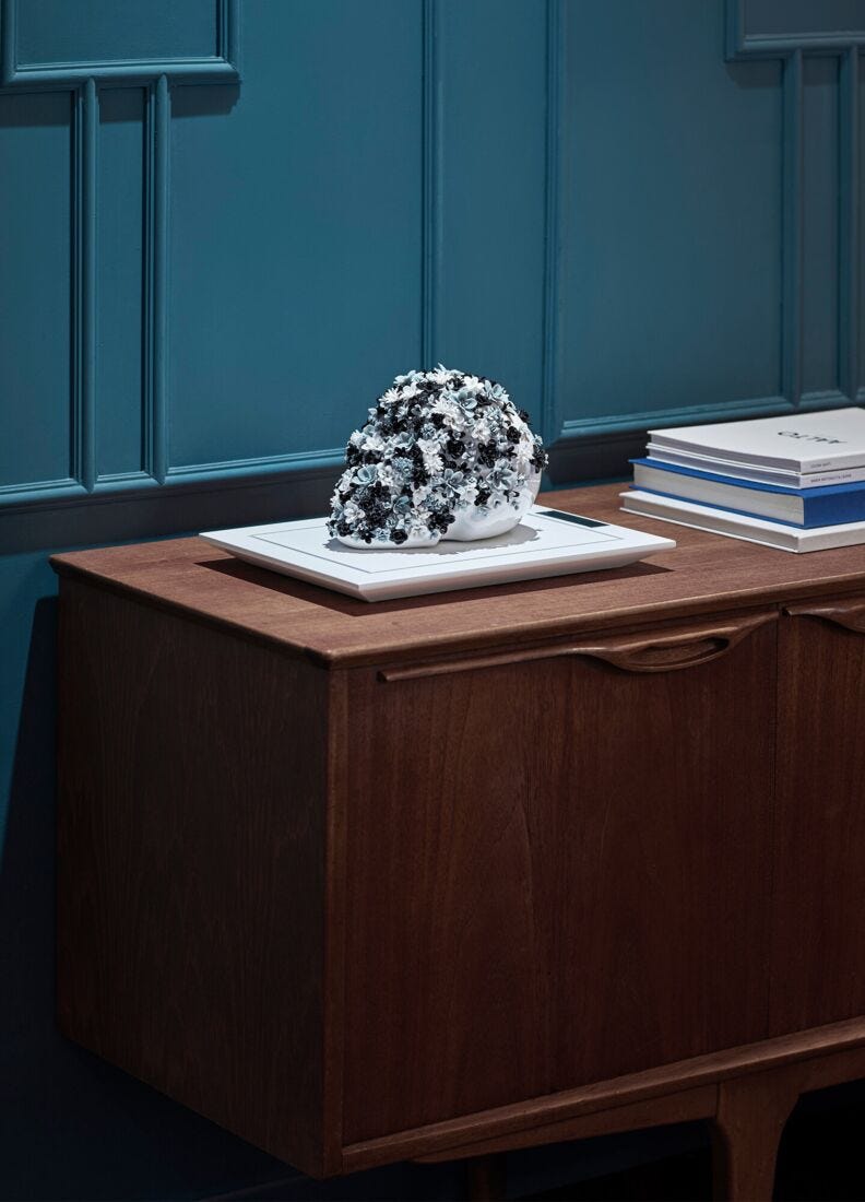 lladro Escultura Life is flower. Blanco y negro. Serie limitada Precios de Black Friday