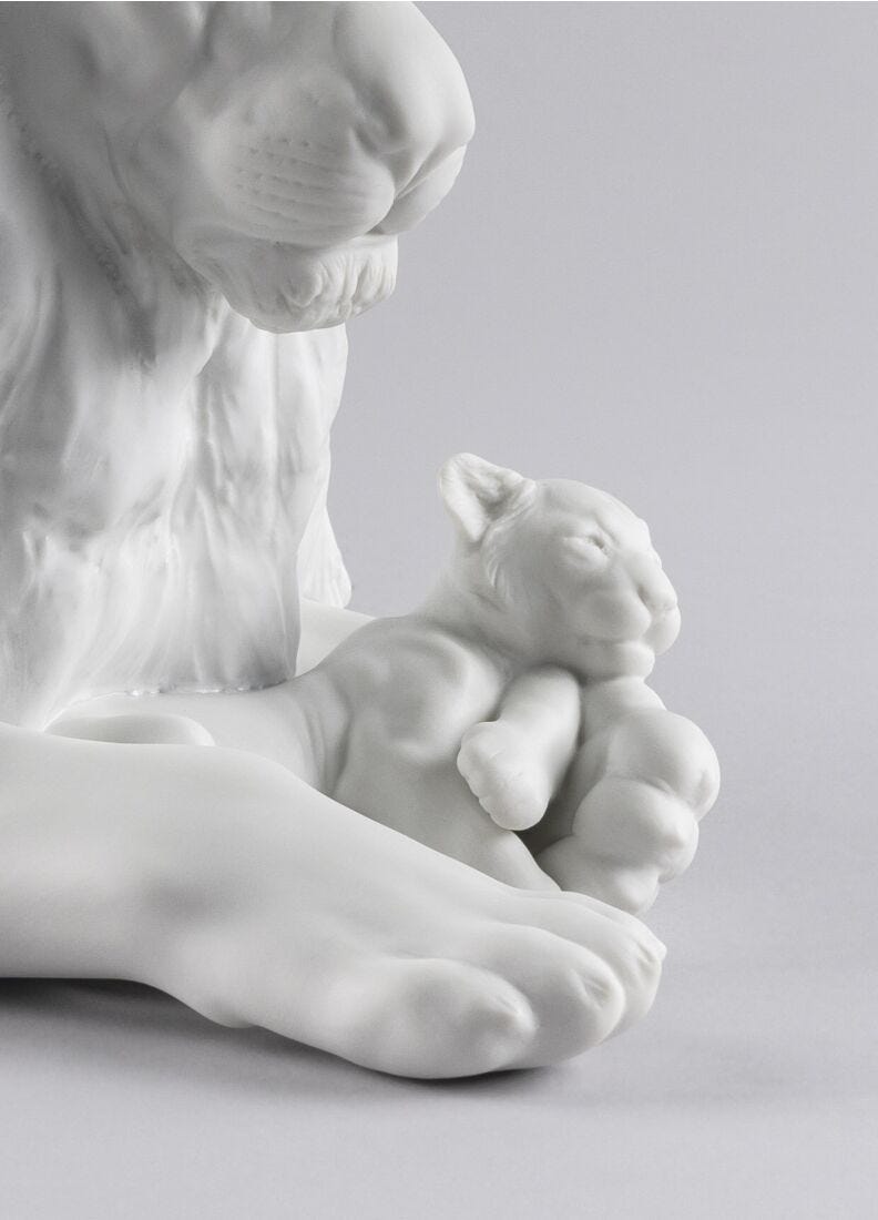 lladro Figura León con cachorro En línea