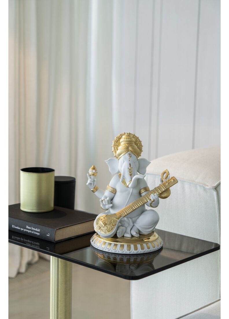 lladro Figura Ganesha con Veena. Lustre oro Oferta exclusiva