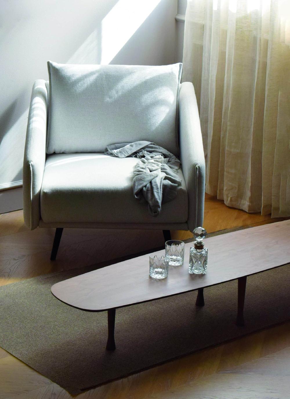 nomon UNIQUE Table Última moda