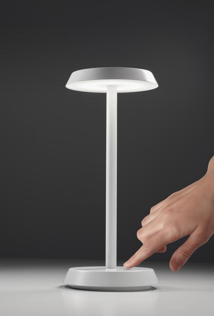 pujol iluminación PS-200Sobremesa LED con bateria 7H Grandes ahorros
