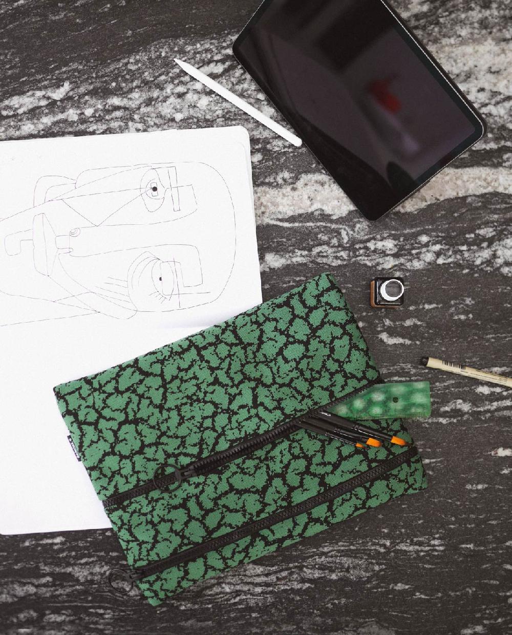 sancal Rift Funda Protectora M - Verde					 					32cm x 24cm Solo hoy