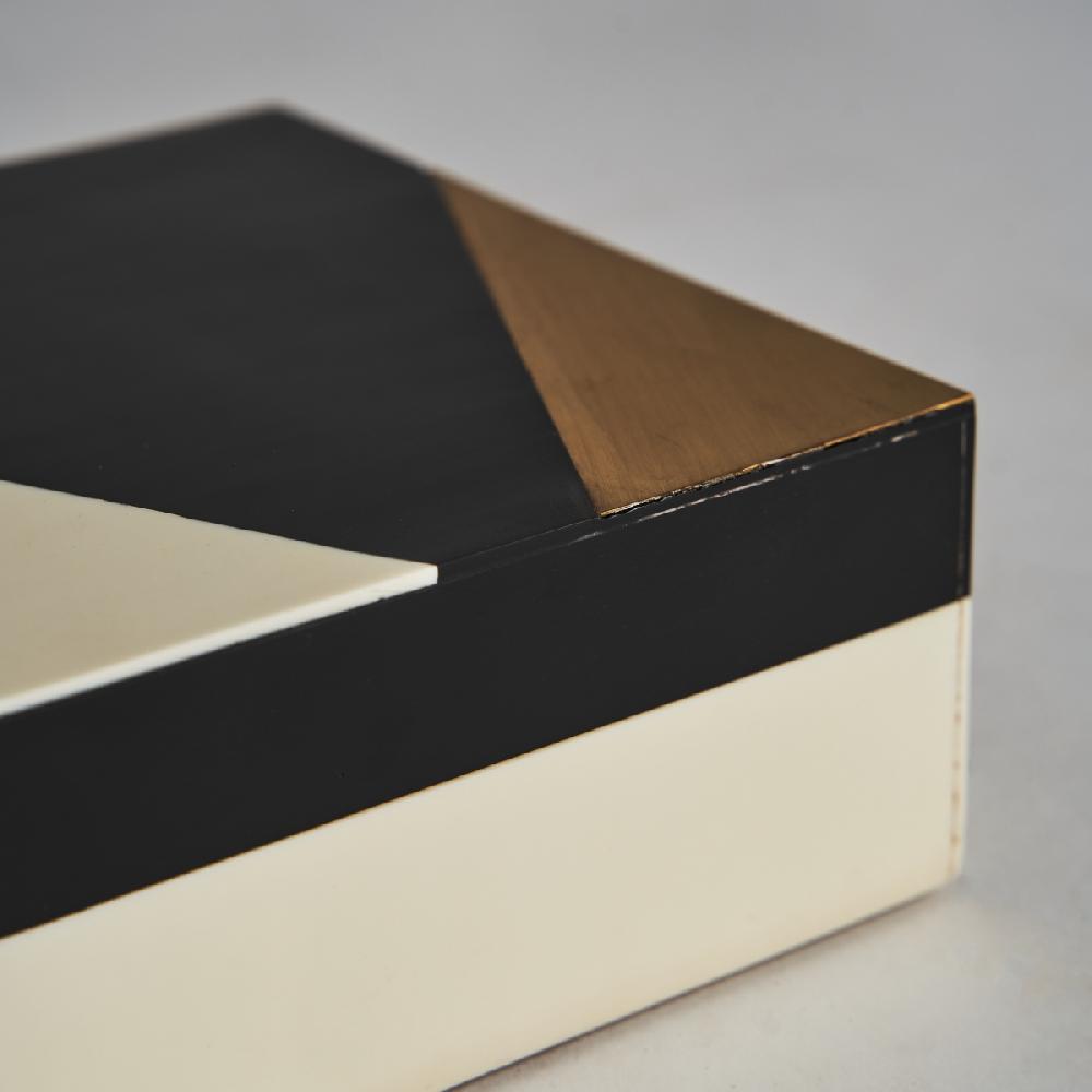 vical home CAJA RATNA Último día