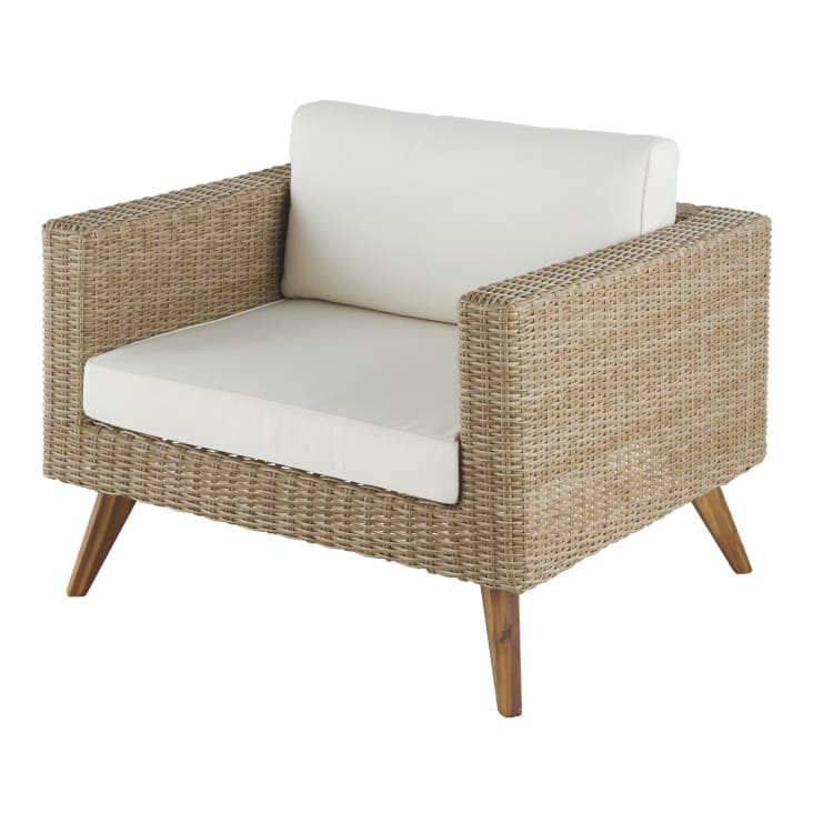 Maisons du Monde Feroe - Sillón de jardín de resina trenzada en beige con cojines en color crudo Tienda