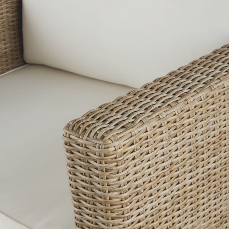 Maisons du Monde Feroe - Sillón de jardín de resina trenzada en beige con cojines en color crudo Tienda
